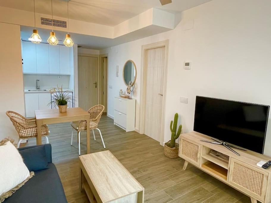 Lovely Beach Apartment Rincón de la Victoria Dış mekan fotoğraf